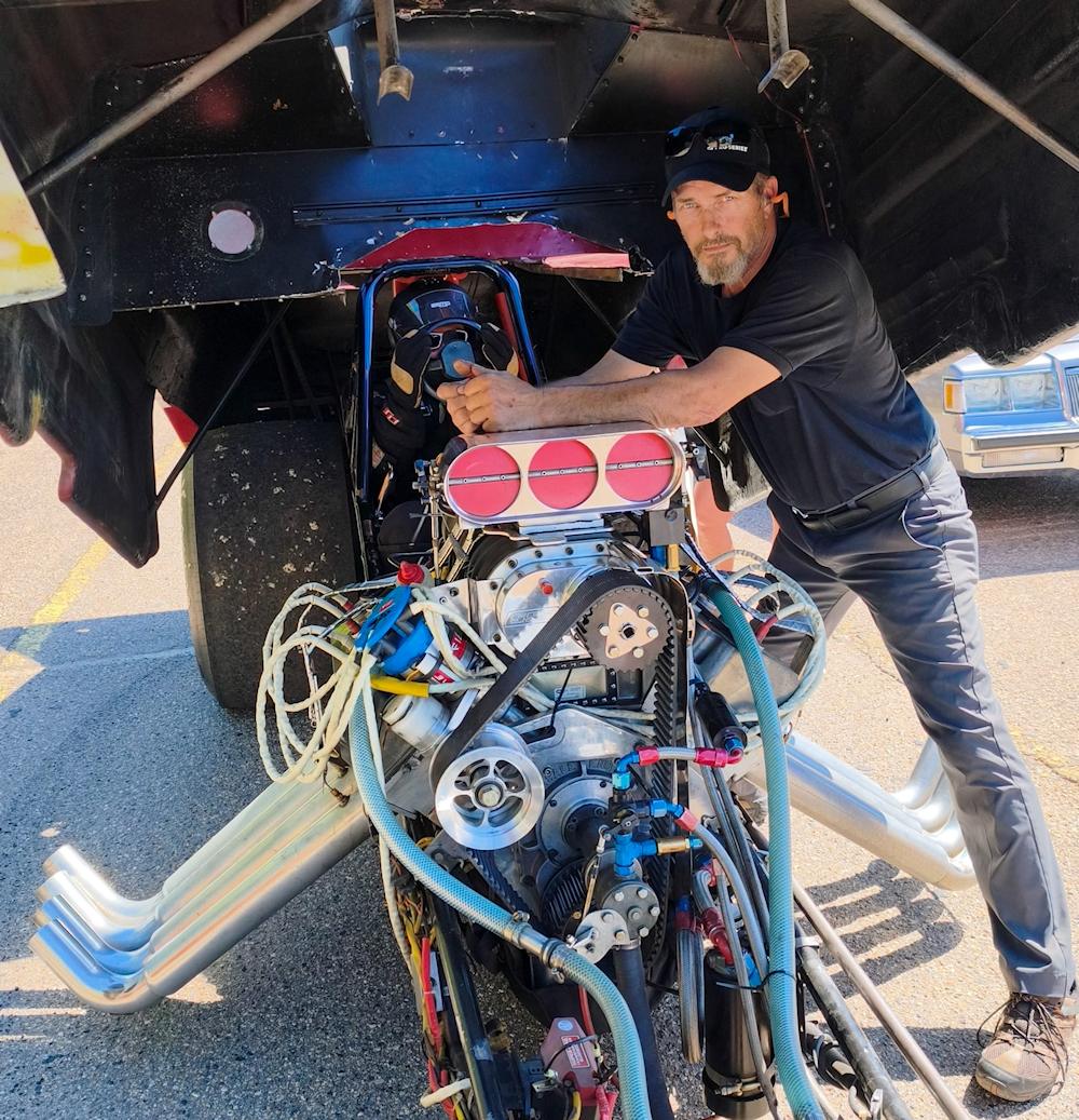 Superbird Racing Engine and Body Details
